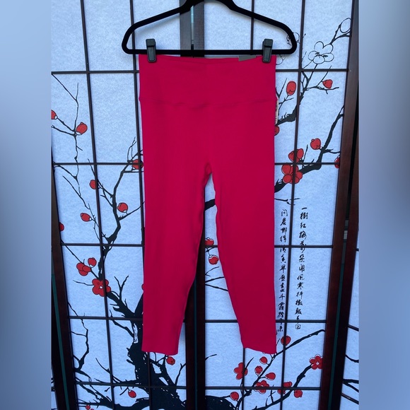 Victoria’s Secret Ribbed Seamless High Rise 7/8 Tight - Picture 6 of 13